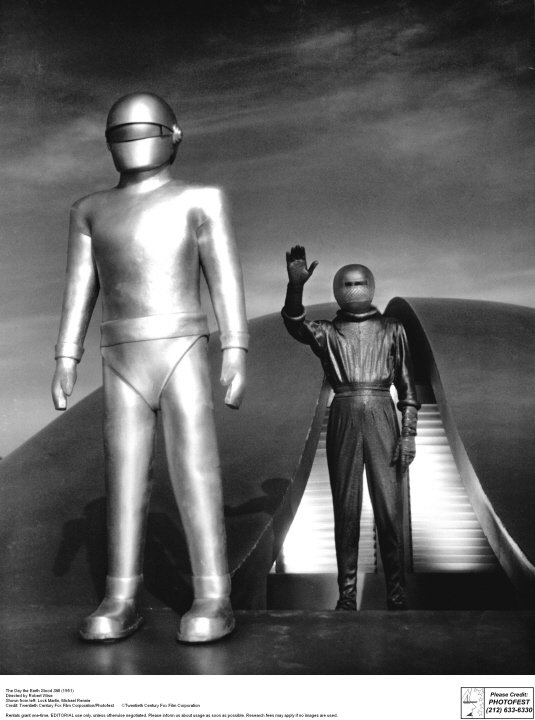 robot%20gort%20the%20day%20the%20earth%20stood%20still%201951
